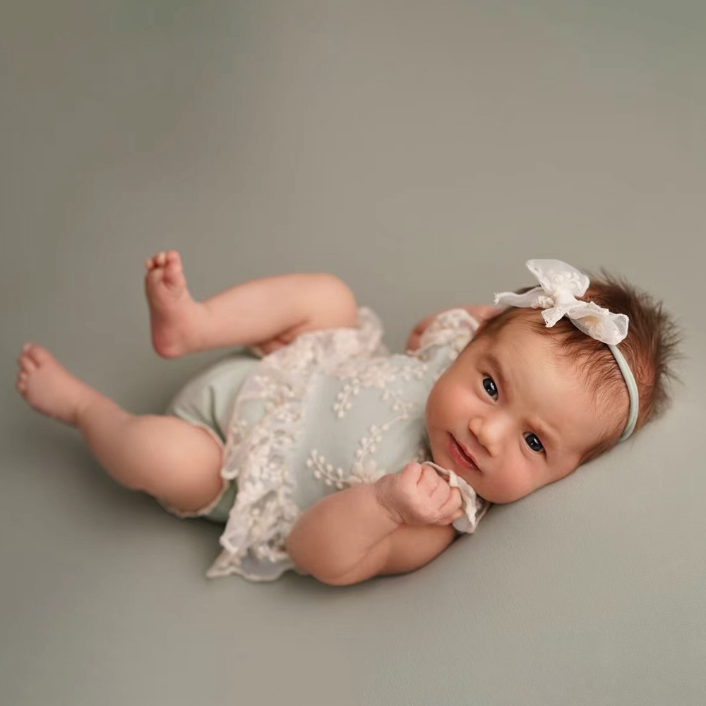 ชุดรอมเปอร์ลูกไม้สีเขียวพาสเทล - Newborn Baby Girl Romper Floral บทวิจารณ์และราคา